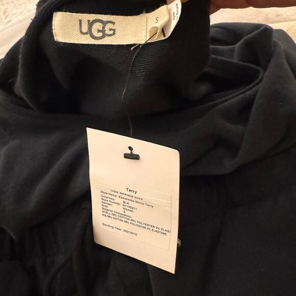 UGG Black Sleeveless Jumpsuit with Relaxed Fit - Picture 10 of 11